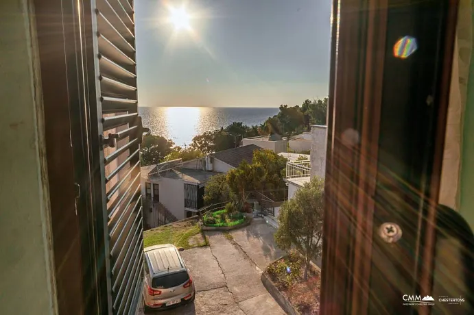 Five-room duplex in Bar near the sea