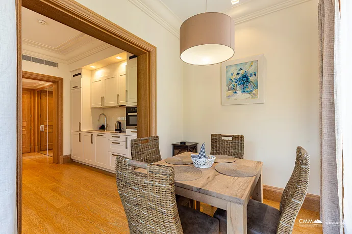 Luxurious One-Bedroom Apartment with Sea View in Porto Montenegro