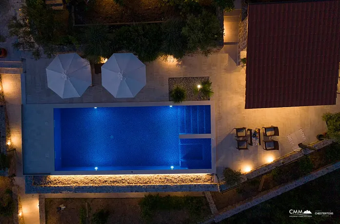 Luxurious villa with panoramic sea views and pool