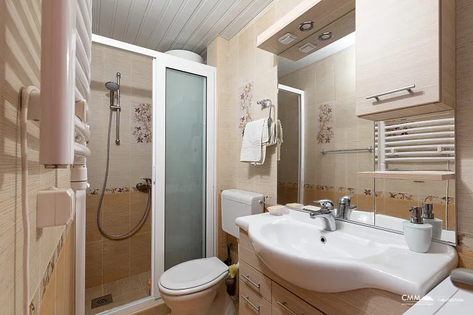 One-bedroom apartment in Babin Do
