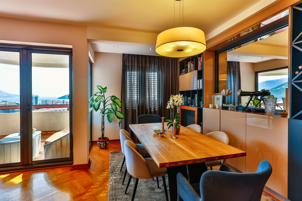 Spacious 3-Bedroom Duplex Apartment in Budva (Dubovica) – 156 m²