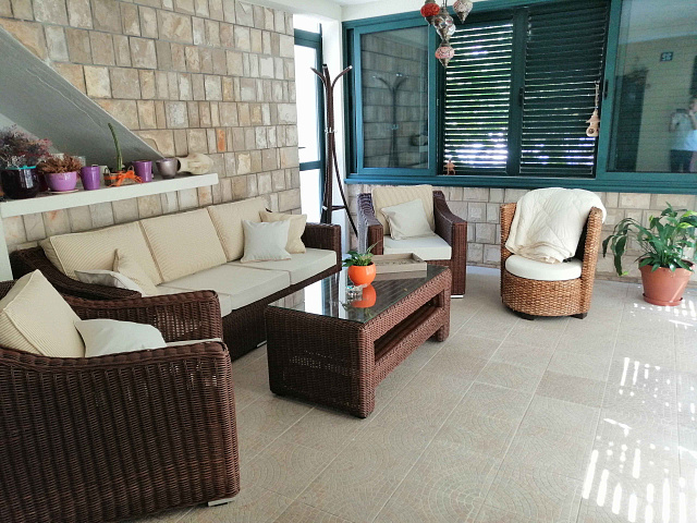 Spacious house in Budva — photo 10