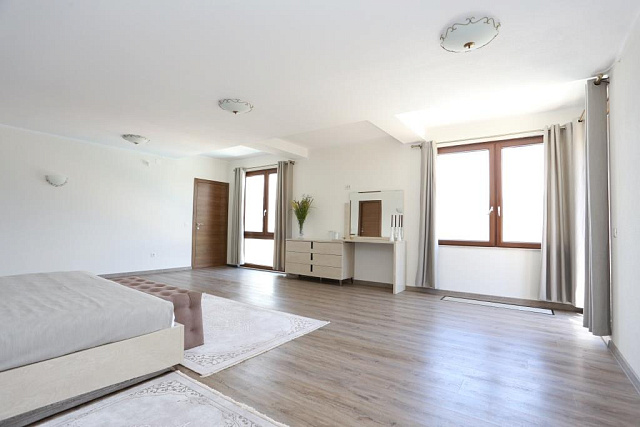 Modern villa located on the first line of Radovici — photo 8