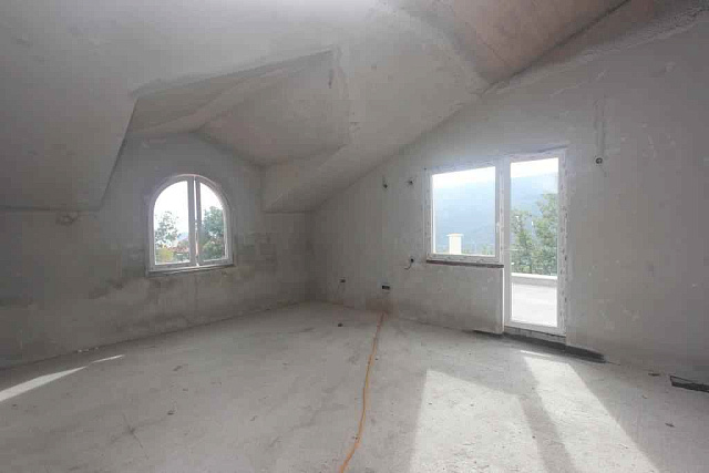A house with sea and mountine view in Mojdez, Herceg Novi — photo 24