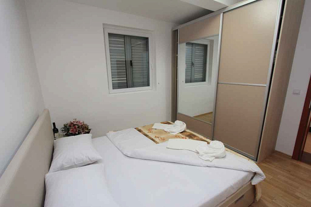 Villa with pool in Budva — photo 12