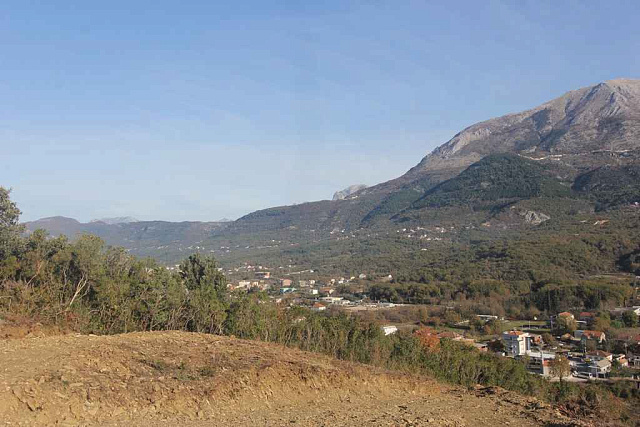 Plot in Radanovici