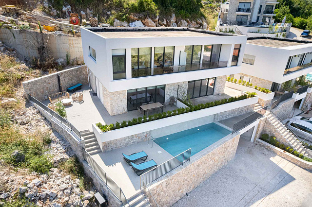  Herceg Novi – Luxury Duplex with Panoramic Bay Views — photo 24