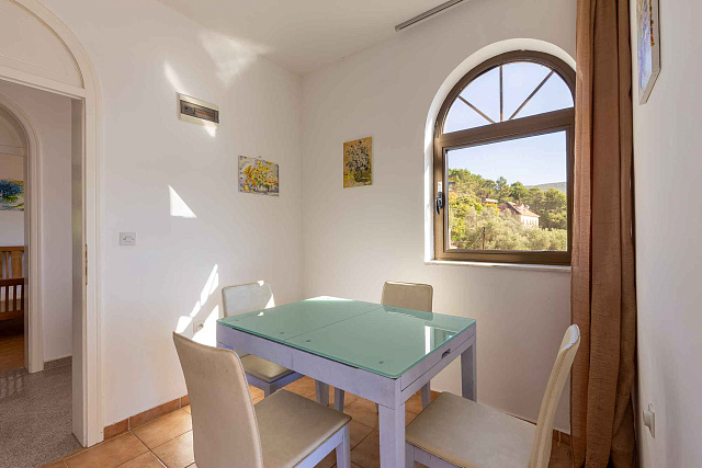 Cozy Seafront Apartment in Bigovo — with Terrace and Stunning Sea View — photo 23