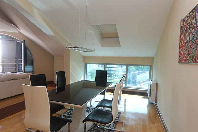 Spacious apartment in the center of Budva — photo 16