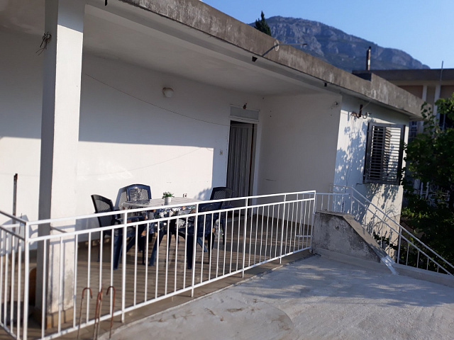Apartment on the first floor of house in Bar