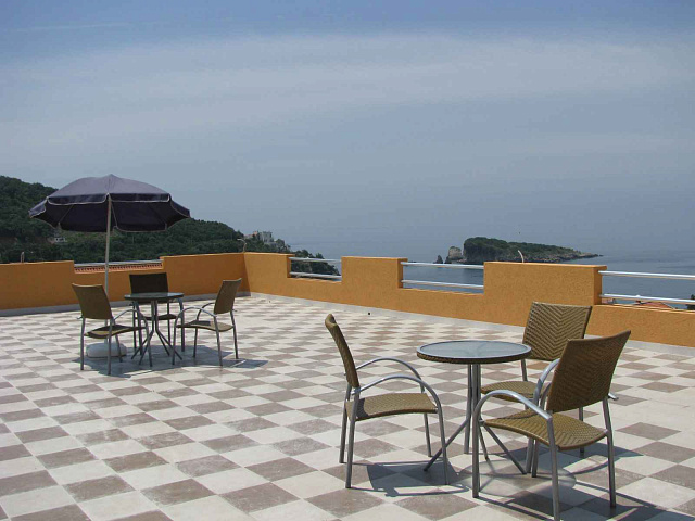 House in Utjeha with sea view — 153 m² — photo 10