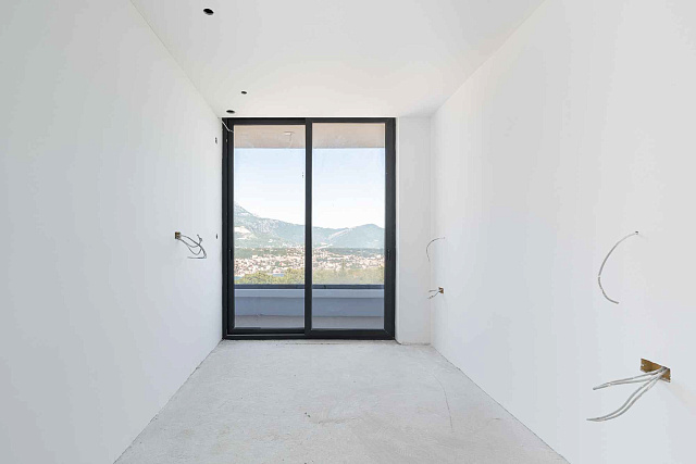  Herceg Novi – Luxury Duplex with Panoramic Bay Views — photo 46