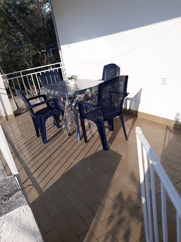 Apartment on the first floor of house in Bar — photo 5