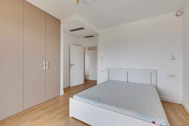 LUXURY THREE-BEDROOM APARTMENT WITH BREATHTAKING SEA VIEWS — photo 18
