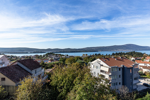 Apartments in a new building in Tivat