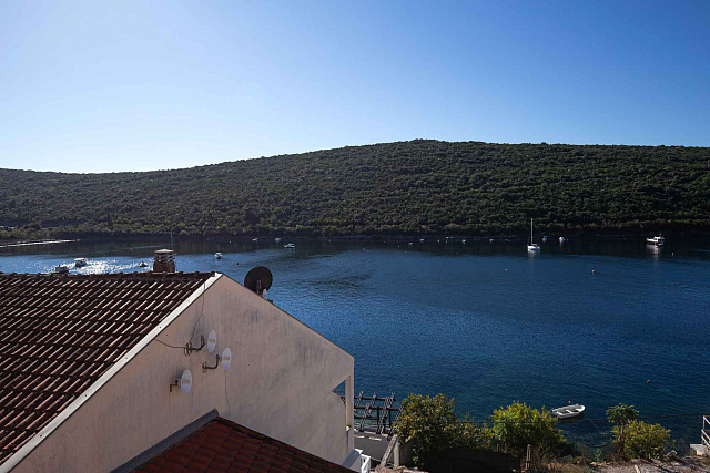 Cozy Seafront Apartment in Bigovo — with Terrace and Stunning Sea View — photo 21