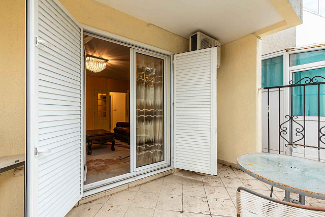 Cozy 53 m² Seaside Apartment in Becici with Private Yard — photo 11