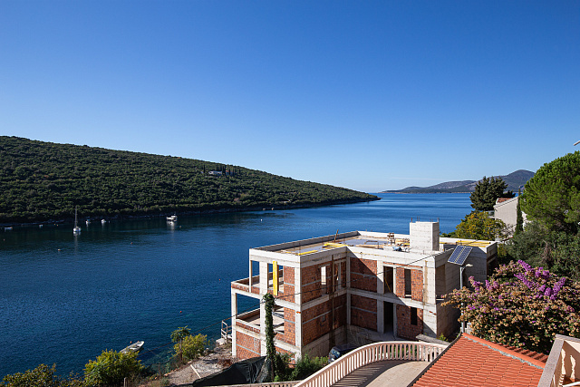 Cozy Seafront Apartment in Bigovo — with Terrace and Stunning Sea View — photo 20