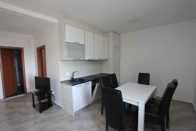 Villa with pool in Budva — photo 10