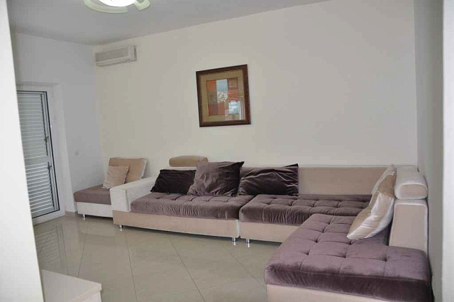 House in with pool in Dobrota — photo 14