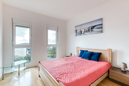 A bright and comfortable 65 m² apartment in Rafailovići