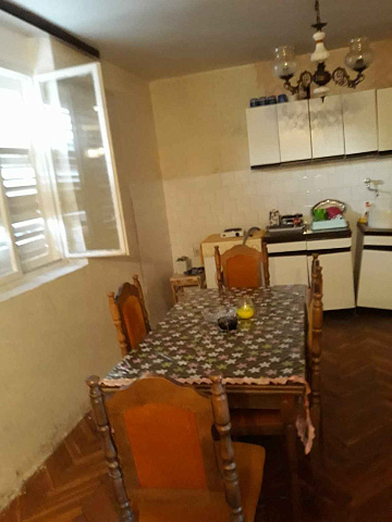Apartment on the first floor of house in Bar — photo 12