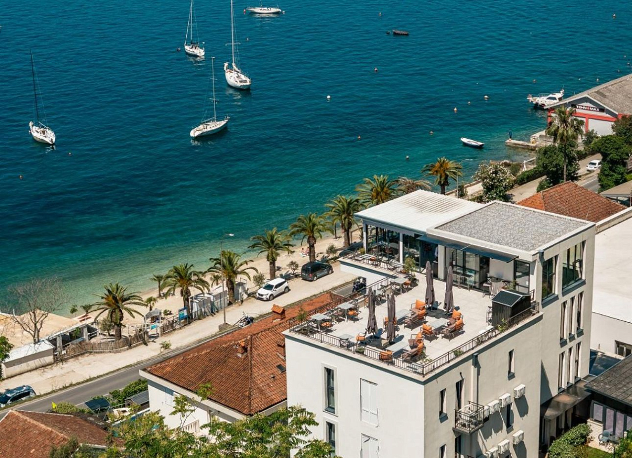 Modern Boutique Hotel with Panoramic Views – Luxury Adriatic Investment