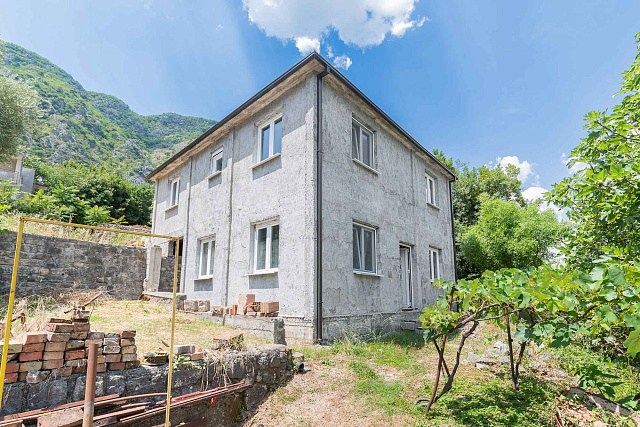 House Škaljari 106 m² 