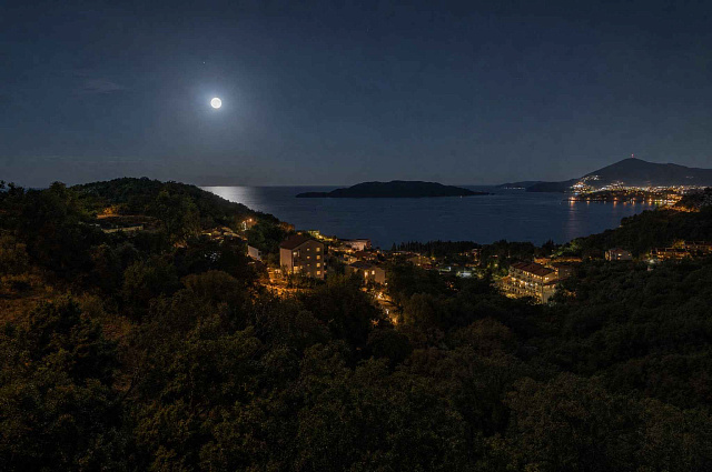 AN EXCLUSIVE INVESTMENT OPPORTUNITY NEAR KAMENOVO AND SVETI STEFAN