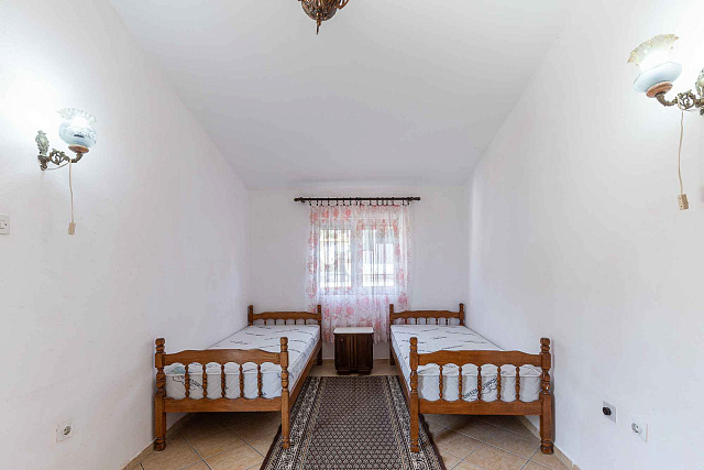 House with a terrace and sea view in Bar — photo 6