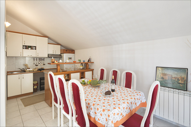 Spacious house in Budva — photo 28