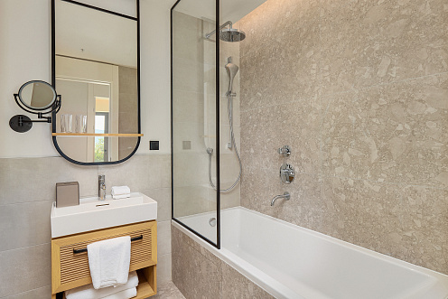LUXURIOUS TWO BEDROOM APARTMENT, Tivat