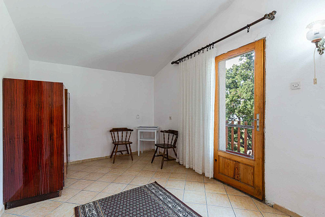 House with a terrace and sea view in Bar — photo 7