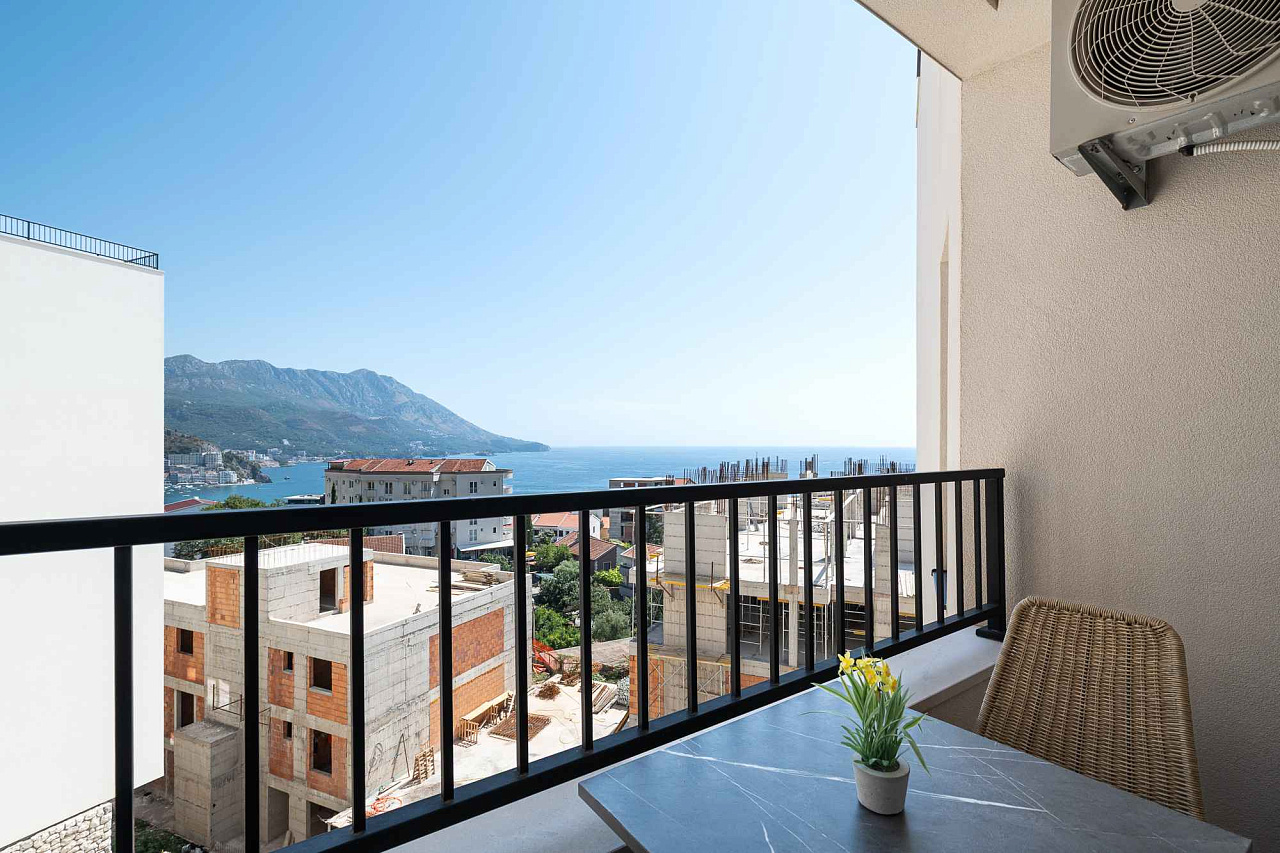 Modern, Fully Furnished Apartment for Sale in Bečići