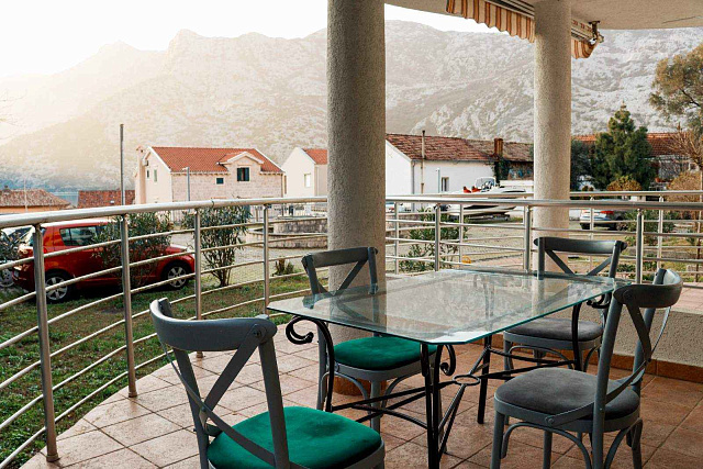 Apartment in Risan 65m2 with one bedroom near the sea — photo 8