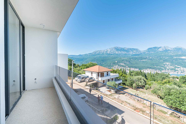  Herceg Novi – Luxury Duplex with Panoramic Bay Views — photo 7