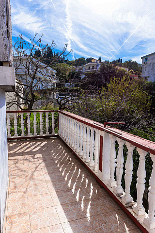 House with a terrace and sea view in Bar — photo 28
