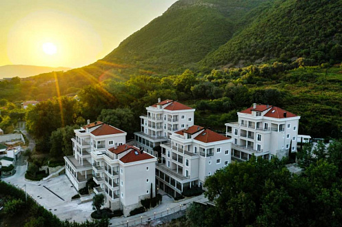 Apartments in villas in a luxury complex