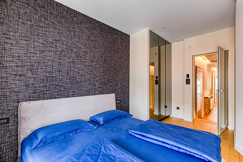 Eine elegante Zwei-Zimmer-Wohnung mit exklusivem Design im Herzen von Budva. — photo 3