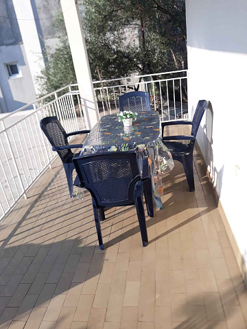 Apartment on the first floor of house in Bar — photo 7