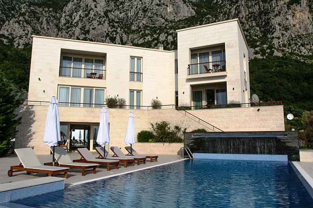 1899 Budva Blizikuche Villa 4r 600m2 — photo 1