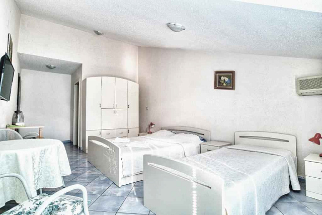 Mini-hotel in Budva — photo 10