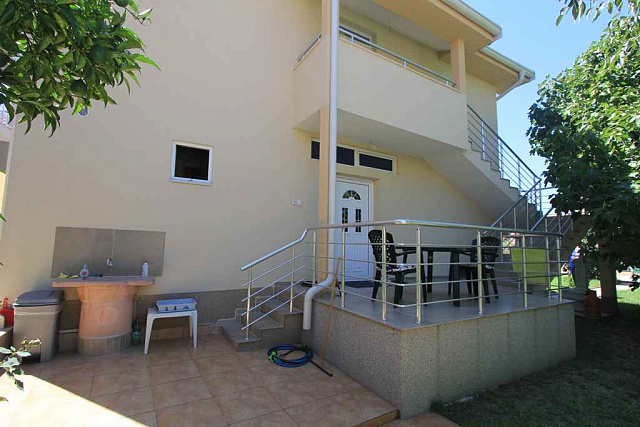Two-storey house in Donji Stoj — photo 5