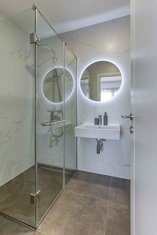 2 Bedroom apartment in Becici — photo 11