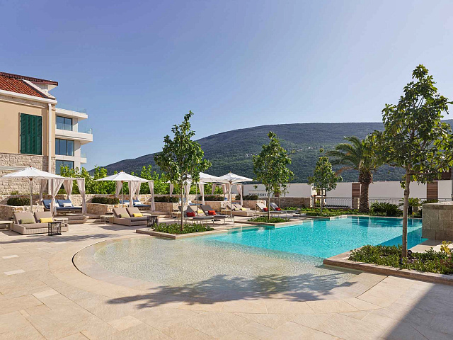 Luxurious apartments in a complex in Herceg Novi — photo 6