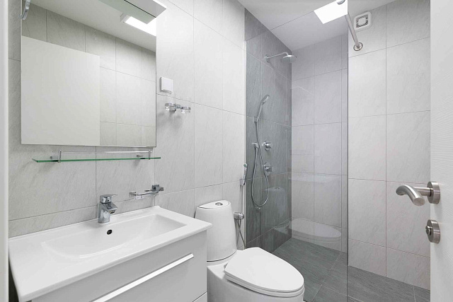 Spacious and Airy Apartment in the Heart of Budva — photo 31
