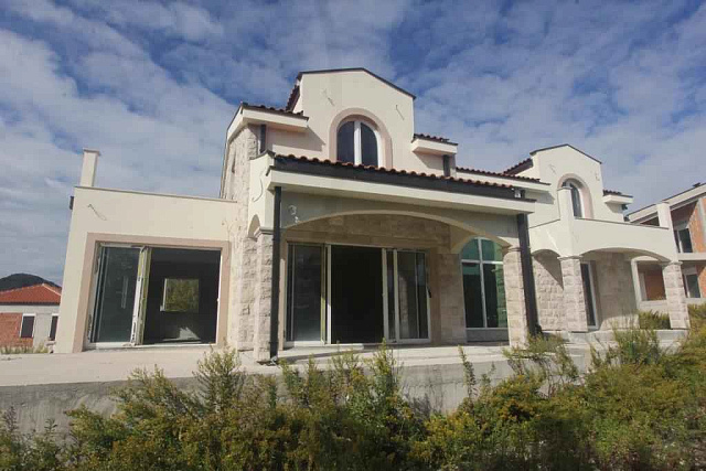A house with sea and mountine view in Mojdez, Herceg Novi — photo 30