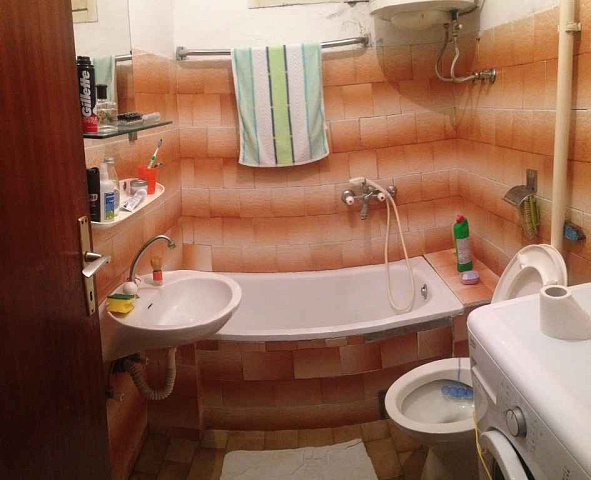 Three-storey house in Djenovici — photo 8