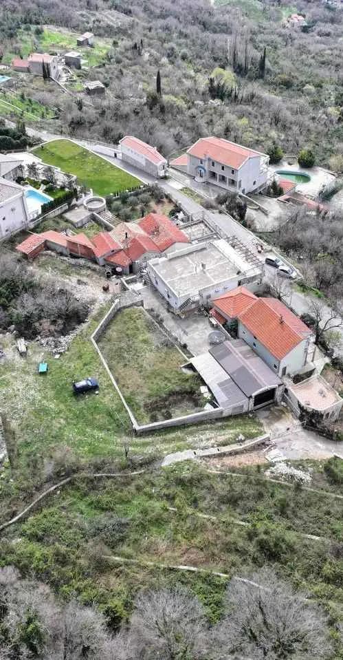 Plot of 5436 m² in Blizikuće with a Project