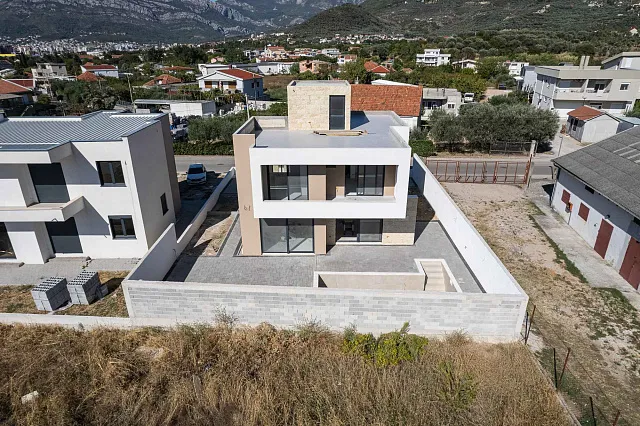 Modern House in Bar with Terrace and 3 Bedrooms — photo 4